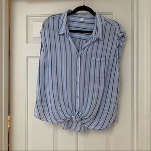 Worn once. Women’s blouse.